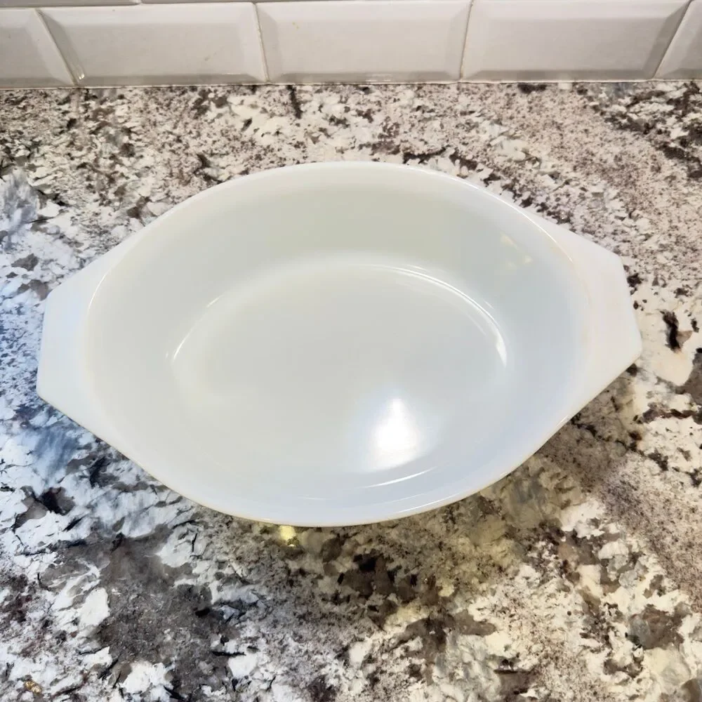 Vintage Pyrex Homestead Casserole Dish Tan Speckle Blue Oval
